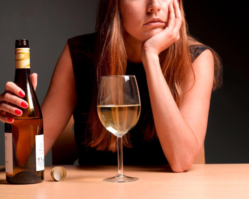 Анонимное лечение женского алкоголизма в Болгаре